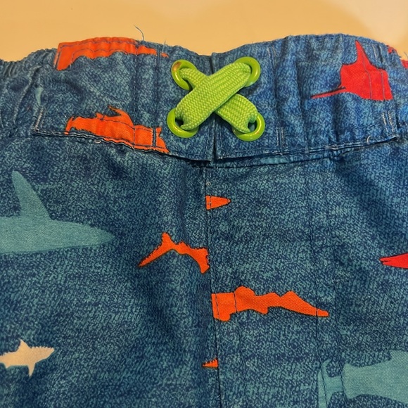 Boys swim shorts sharks functioning pocket like new OT revolution size M 8/10 - Picture 3 of 5